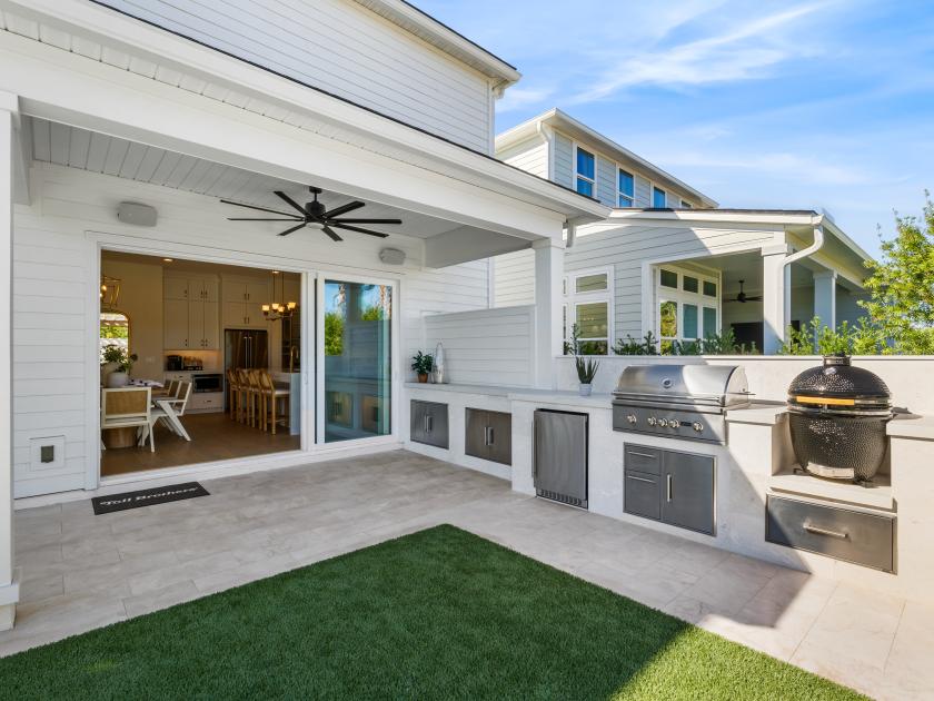 Outdoor kitchen for year-round Florida living