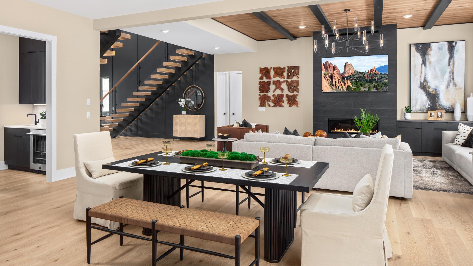 Luna Estates