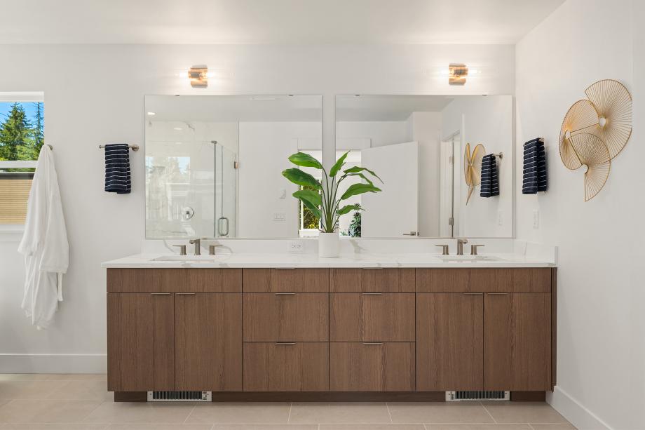 Large dual-sink vanity in primary bathroom