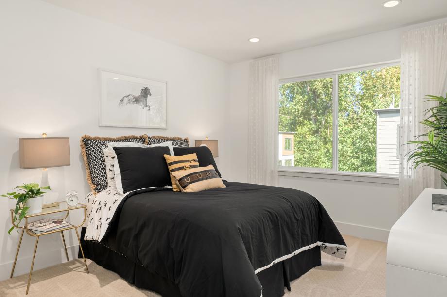 Secondary bedroom