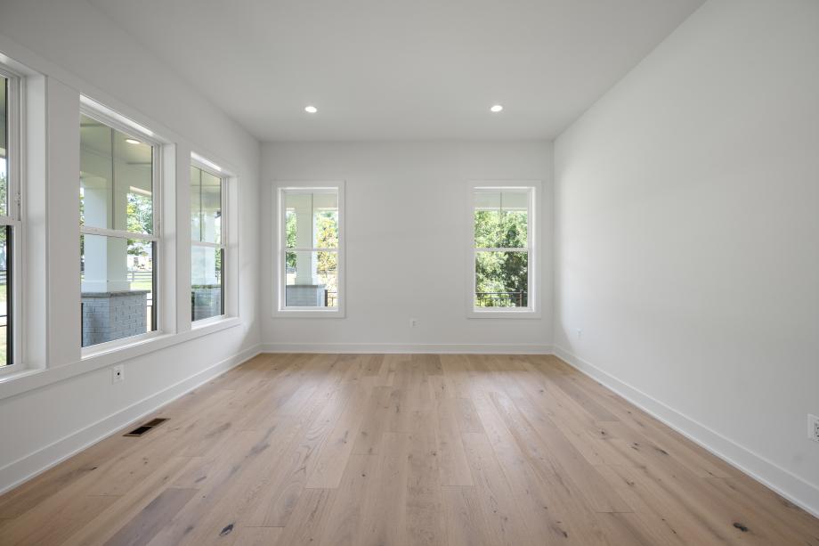 First-floor flex space, perfect for an office