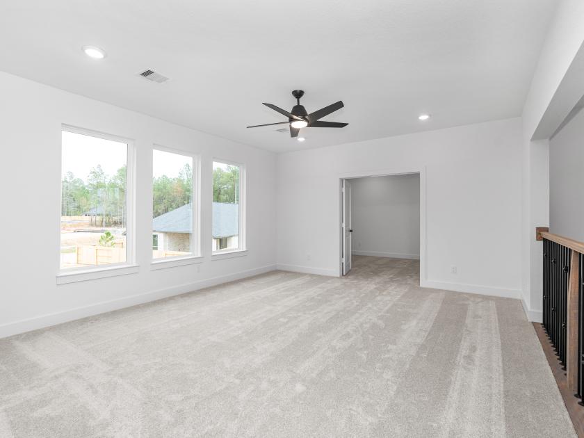 Second-floor loft space and media room