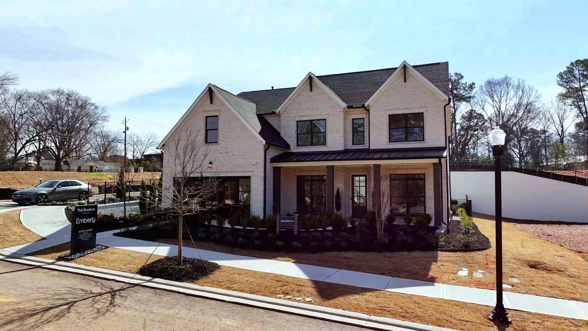 Emberly - Mariposa Collection