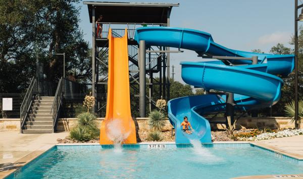 Dual two-story waterslides