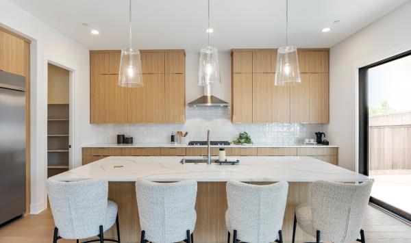 Gourmet kitchen with central island