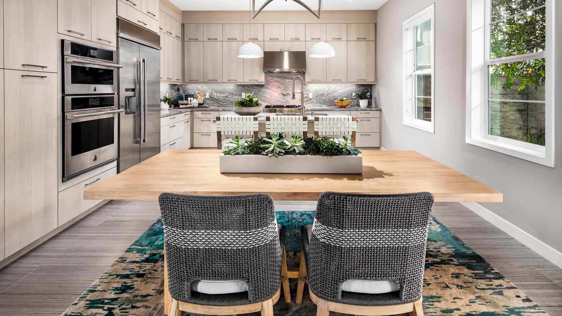Crestmoor Estates - Solara Collection