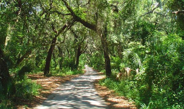 Access to scenic trail connections