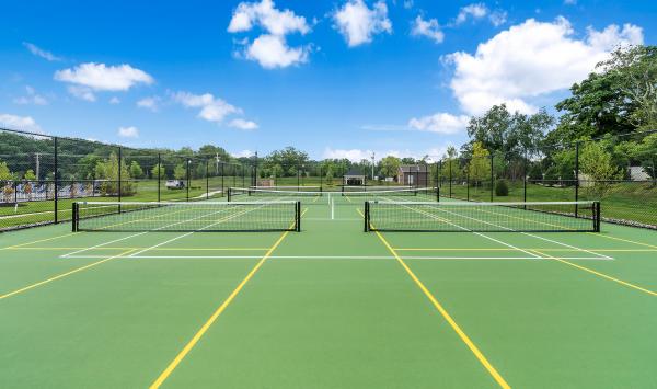 Representative: Community tennis courts