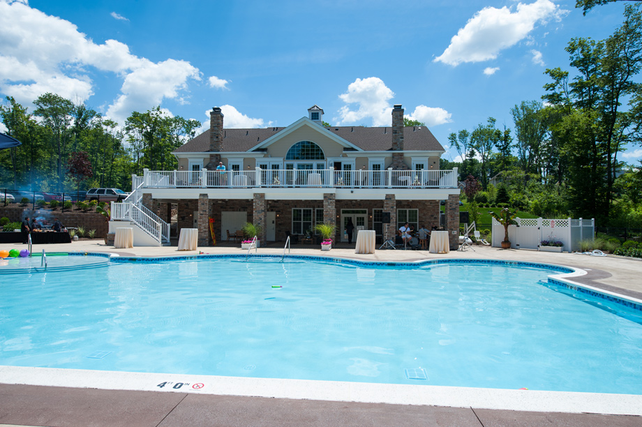 Toll Brothers - Regency at South Whitehall Photo