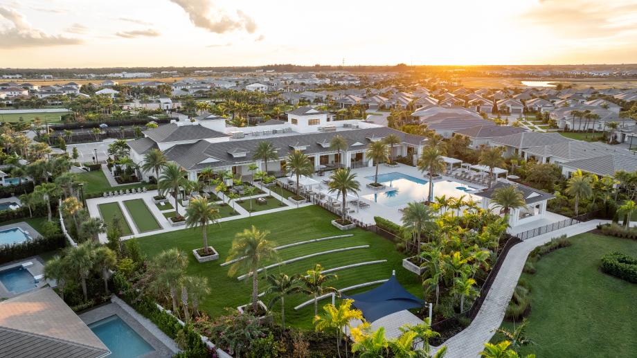 Toll Brothers - Regency at Avenir