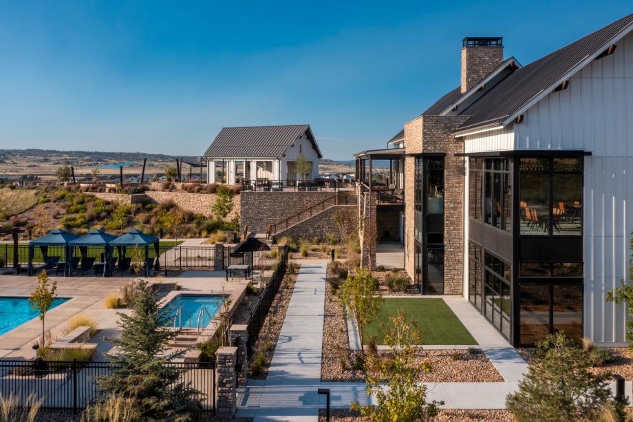 Luxurious amenities for Regency residents