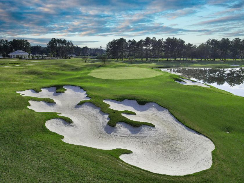 Renowned Jack Nicklaus-designed golf course
